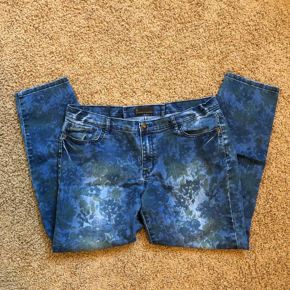 Floral Printed Skinny Jeans by Buffalo